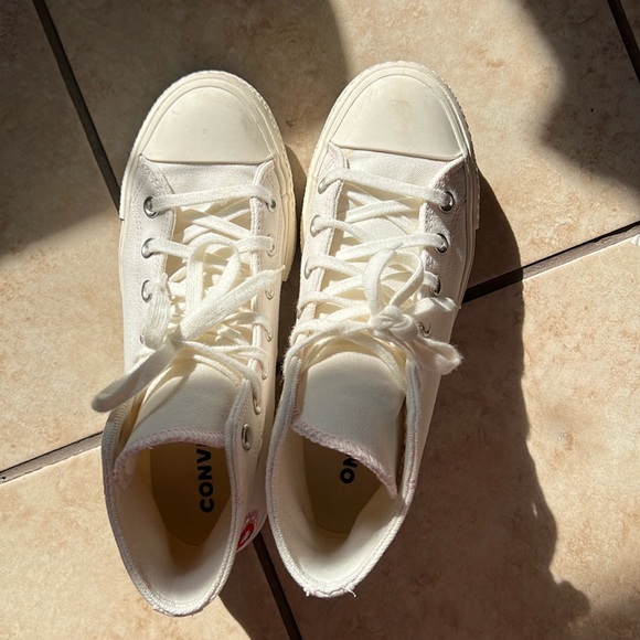 Converse - Picture 2 of 7